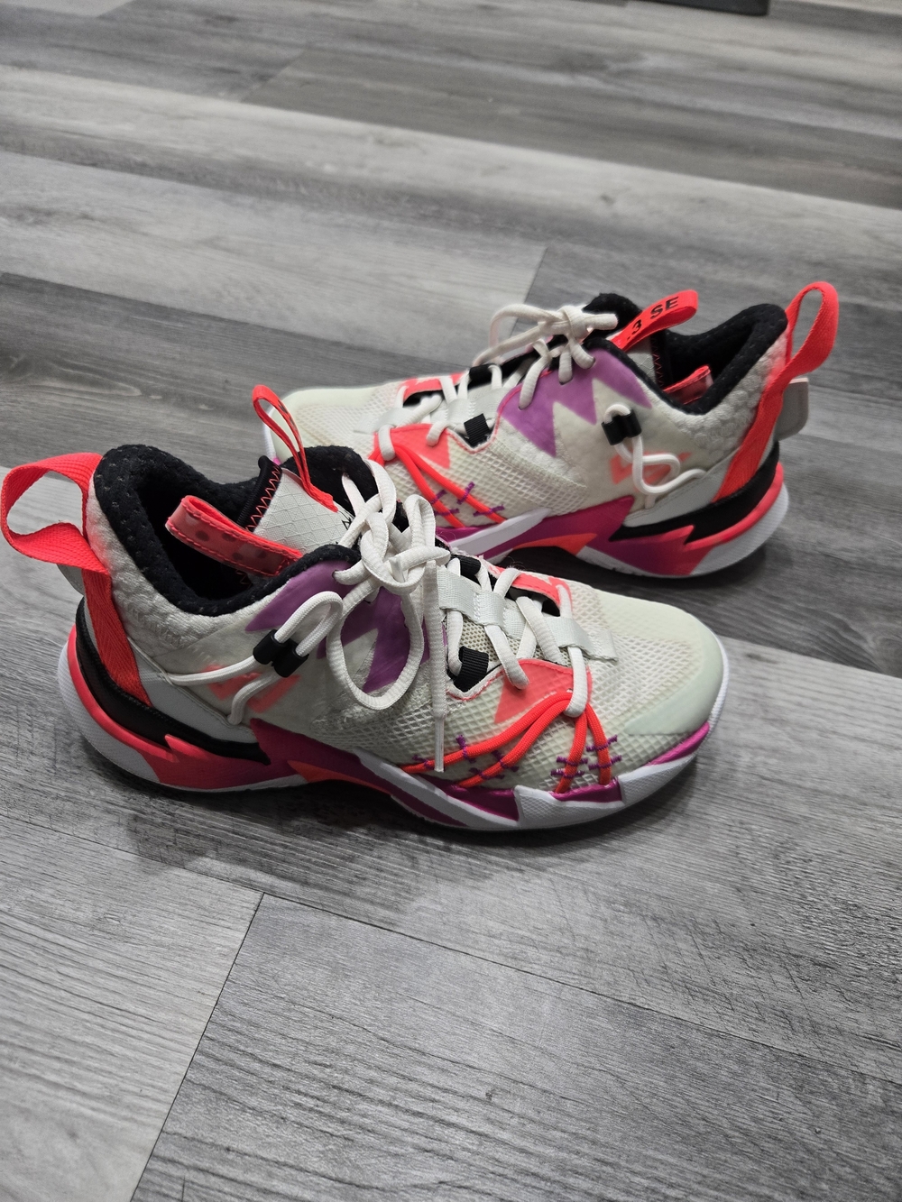 Nike Jordan Why Not Zer0.3 SE Size 5.5y